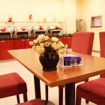 Hanting Hotel Shanghai South Railway Station Luoxiang Road Branch Kültér fotó
